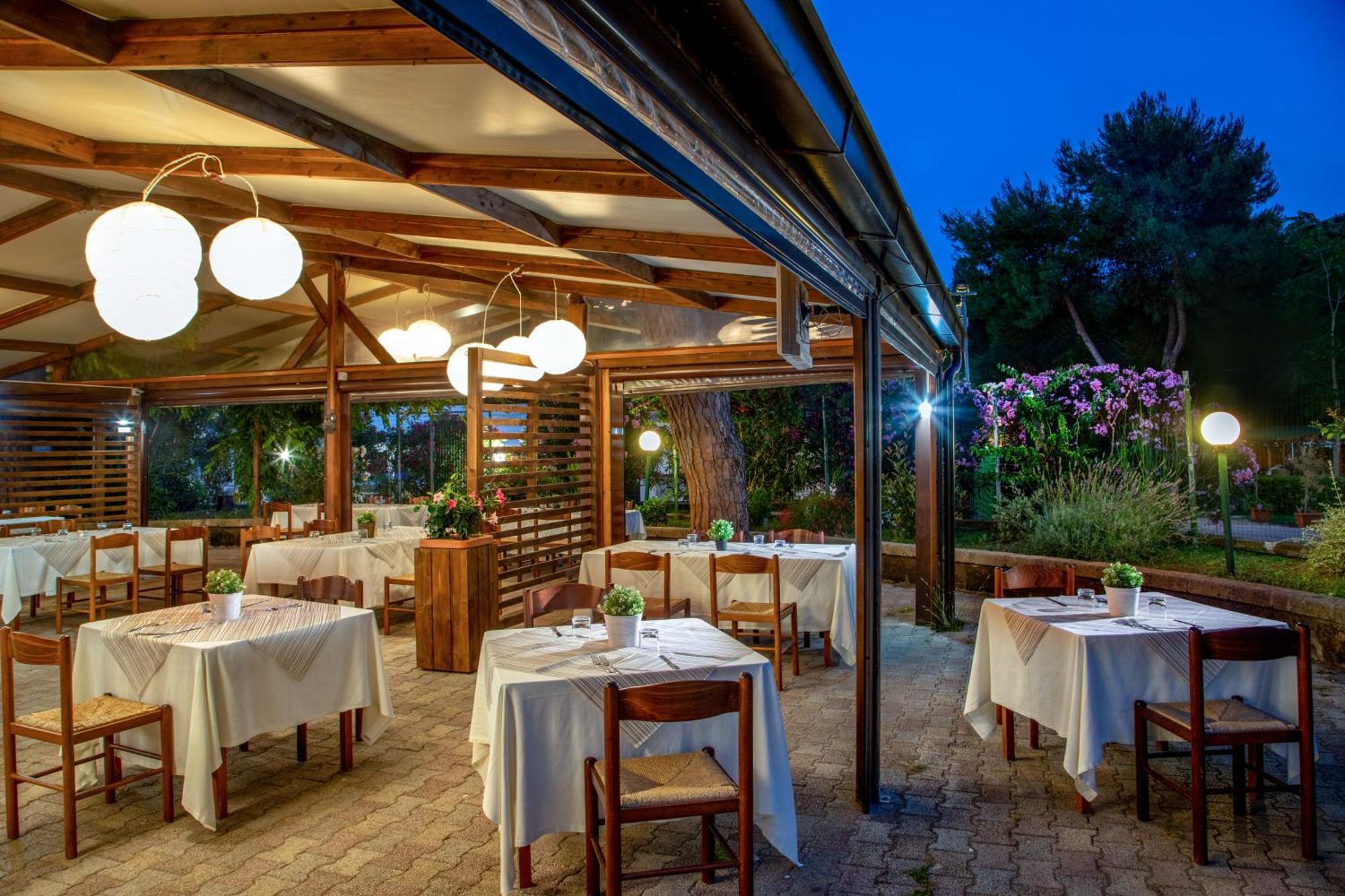 Parco Della Gallinara Lido dei Pini Dış mekan fotoğraf